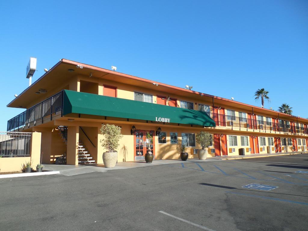 Econo Lodge Oceanside Exteriör bild